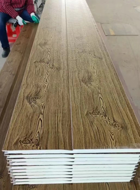 Изоляционная панель с текстурой дерева, настраиваемая для прочных металлических сэндвич-конструкций