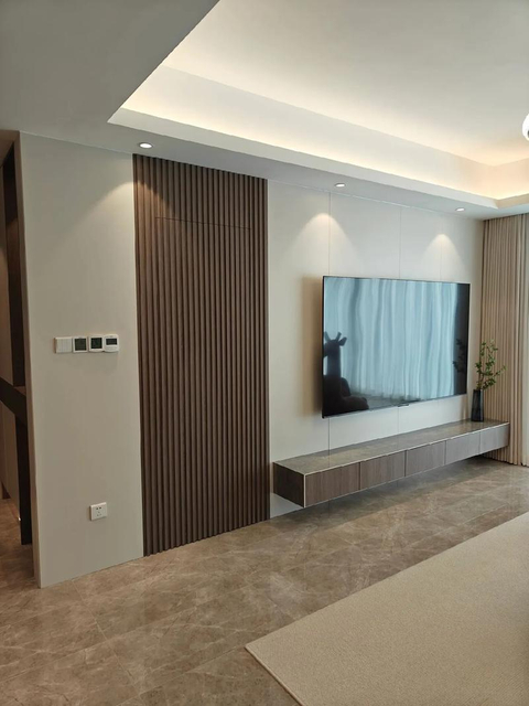 Премиальная водонепроницаемая устойчивая к плесени стильная стеновая панель из ДПК, изготовленная методом коэкструзии