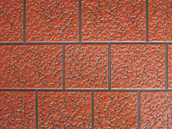 Универсальный внешний сайдинг с кирпичной текстурой и стальной конструкцией для современных складов