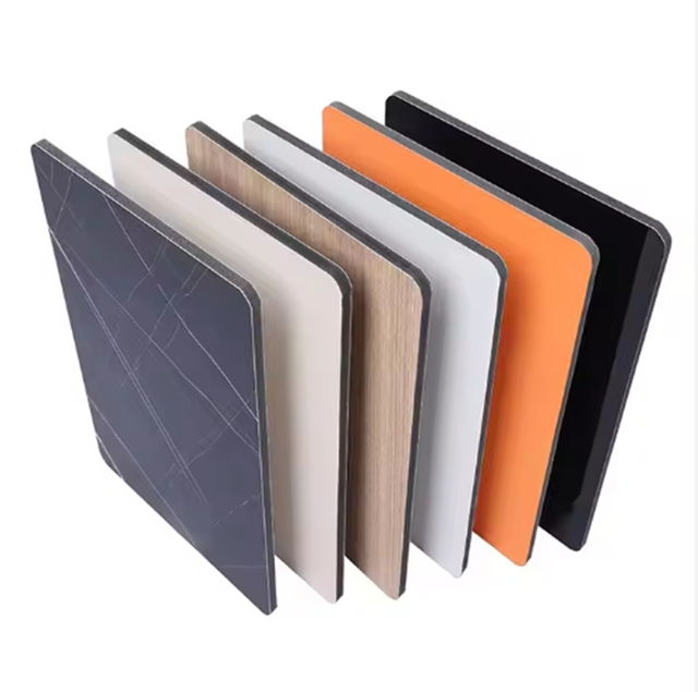 Углеродная кристаллическая пластина