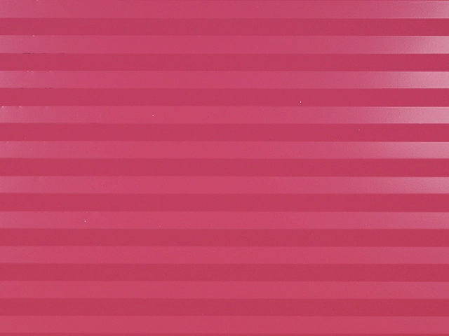 Облицовочная панель для наружных стен с гофрированной текстурой и комплексной панелью технической поддержки для домашних офисов