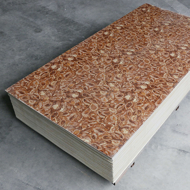 Водостойкие УФ-стеновые панели с мраморной текстурой для эстетики современной ванной комнаты