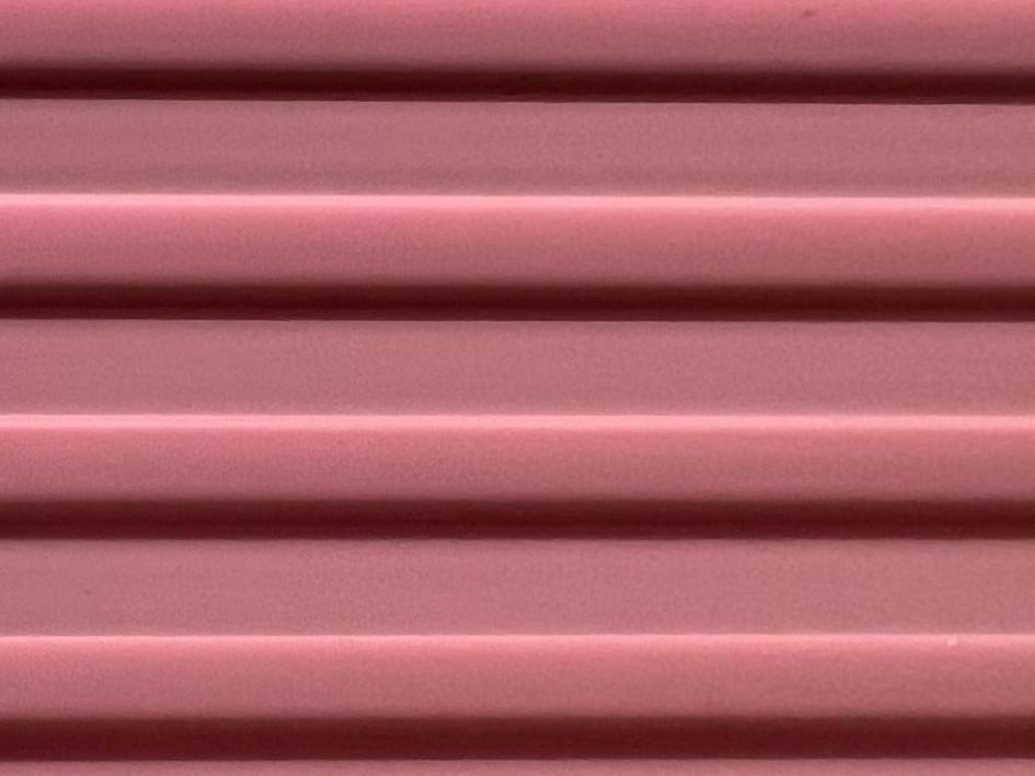 Изоляционная плита для наружных стен из полиуретана с текстурой реек