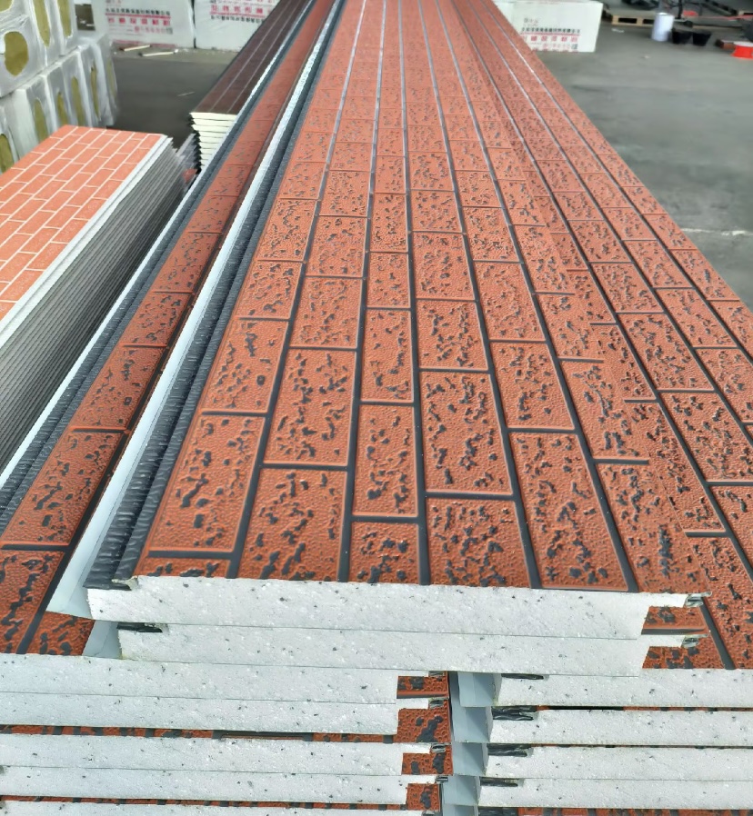 Материал с текстурой кирпича. Облицовка стен. Простая в установке и настраиваемая металлическая изоляция. Панели для наружных стен.