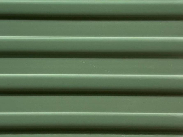 Сэндвич-панели из полиуретана с точечной теплоизоляцией от производителя.